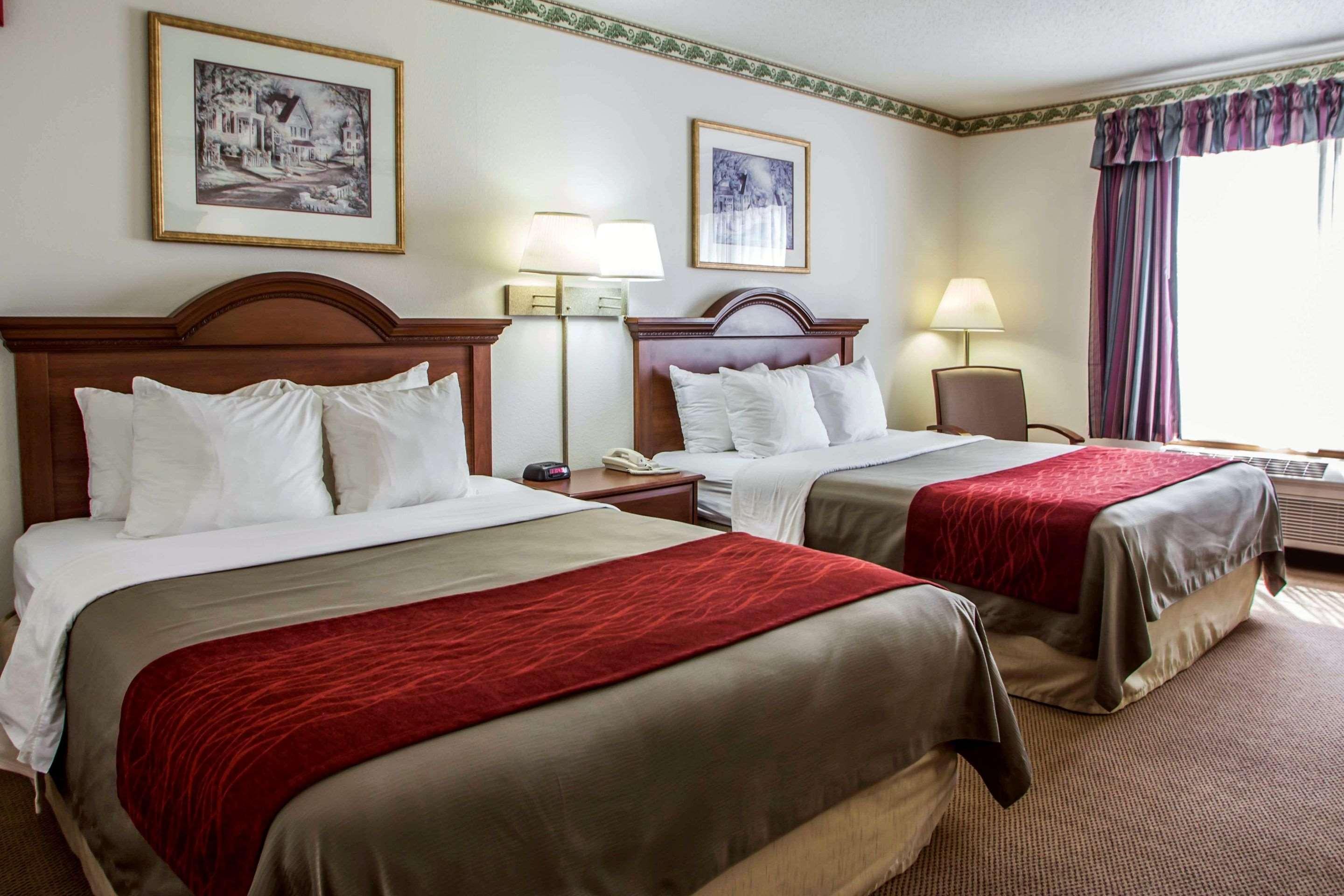 Comfort Inn & Suites Geneva- West Chicago Екстер'єр фото
