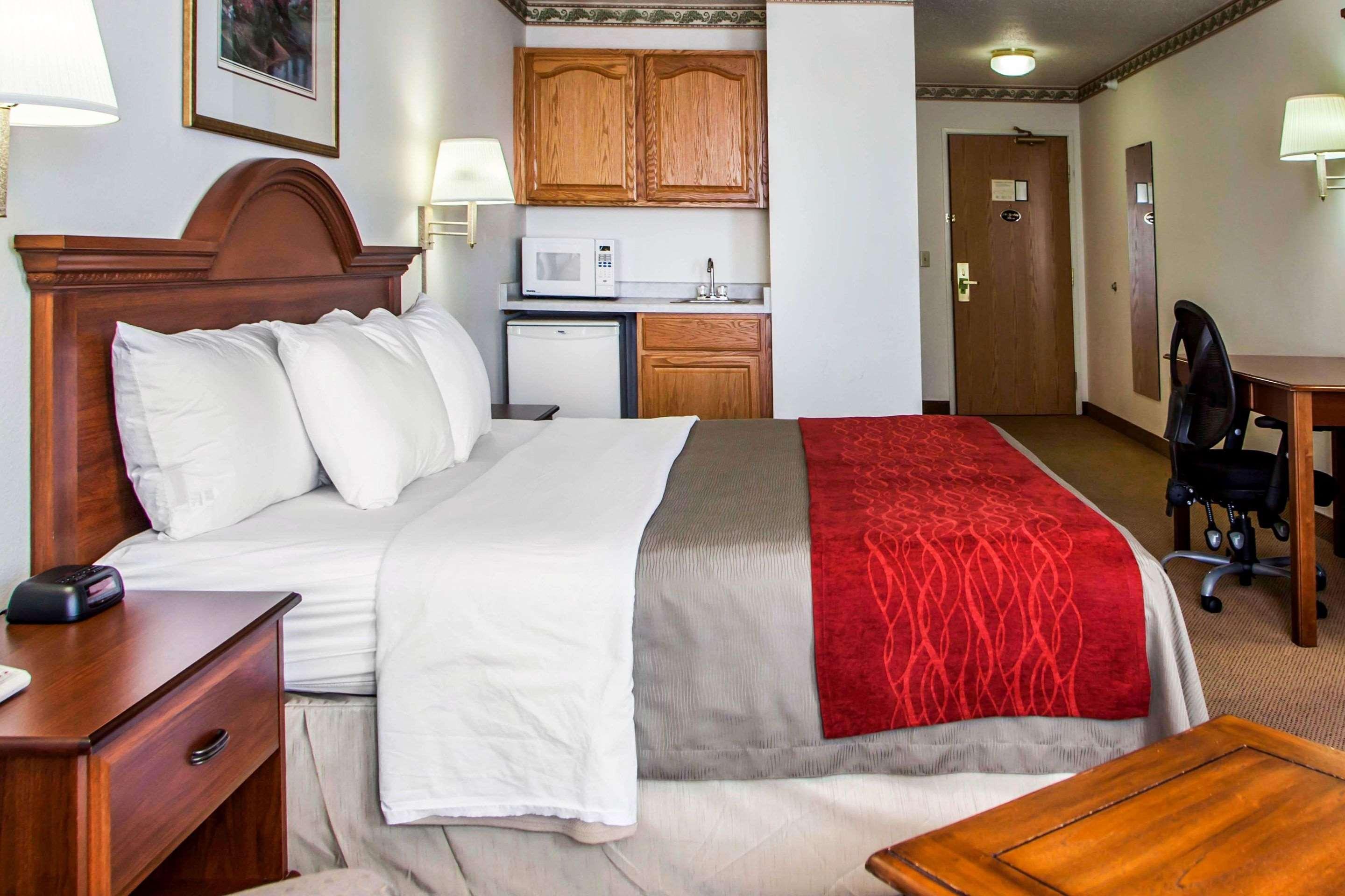Comfort Inn & Suites Geneva- West Chicago Екстер'єр фото