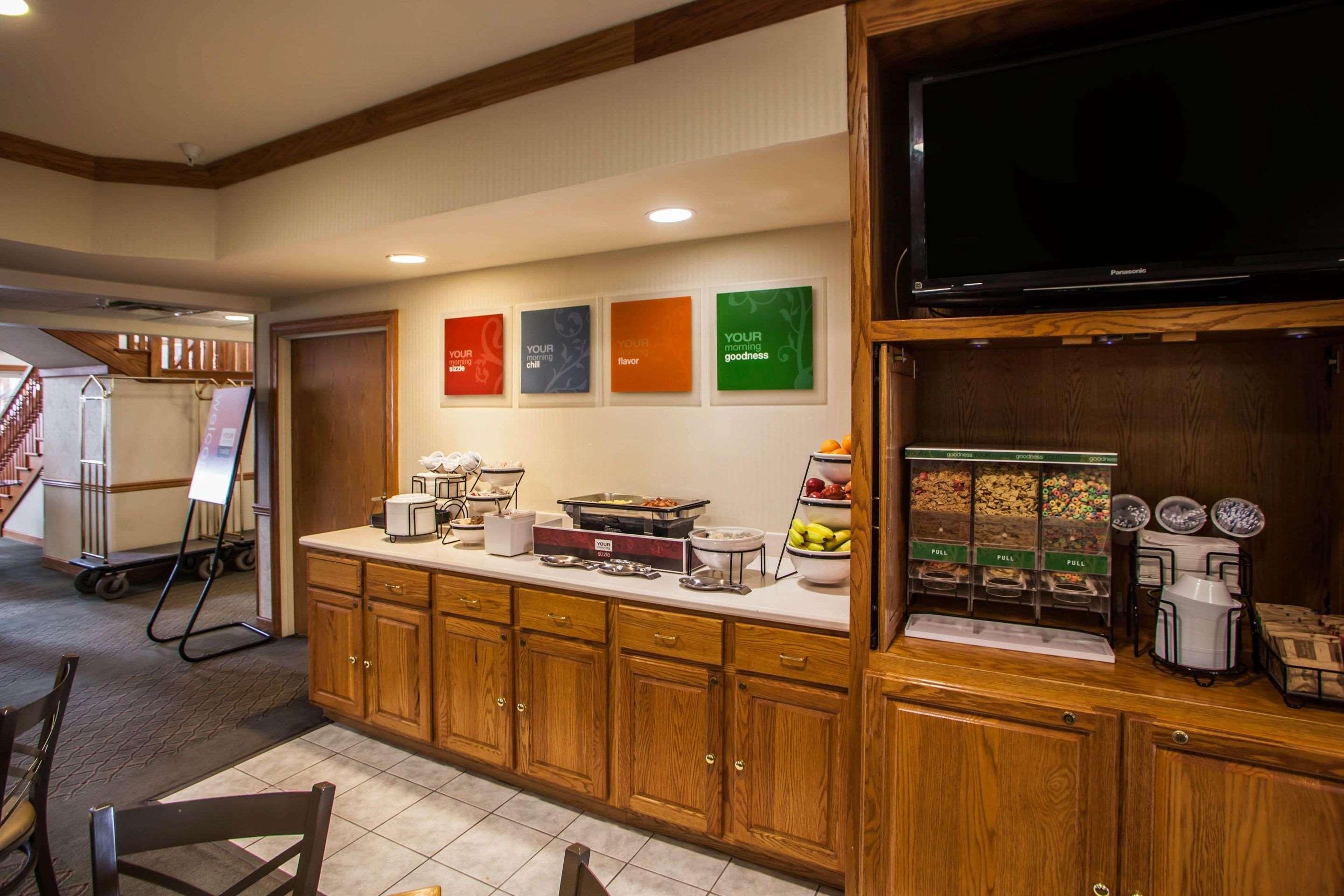 Comfort Inn & Suites Geneva- West Chicago Екстер'єр фото