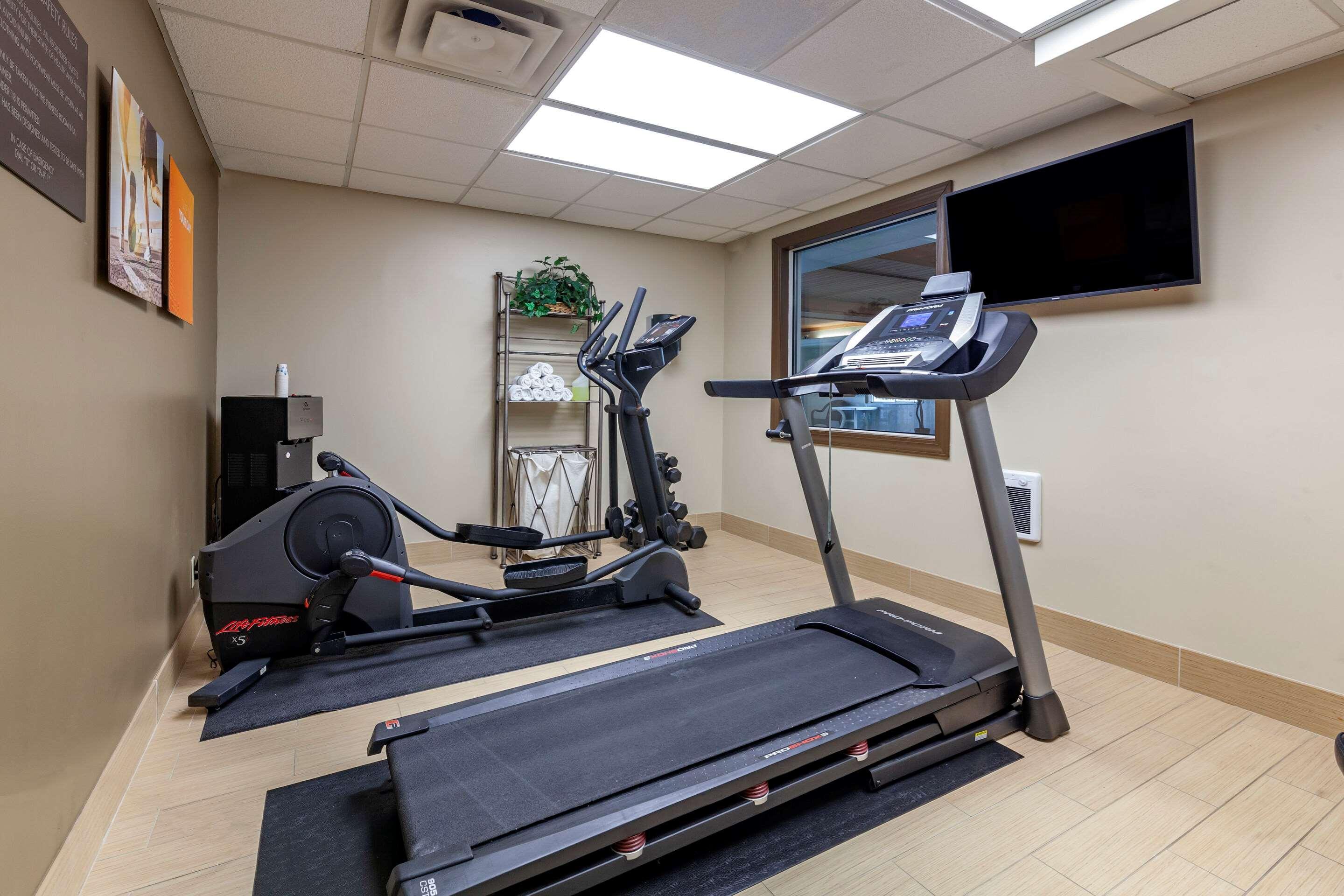 Comfort Inn & Suites Geneva- West Chicago Екстер'єр фото