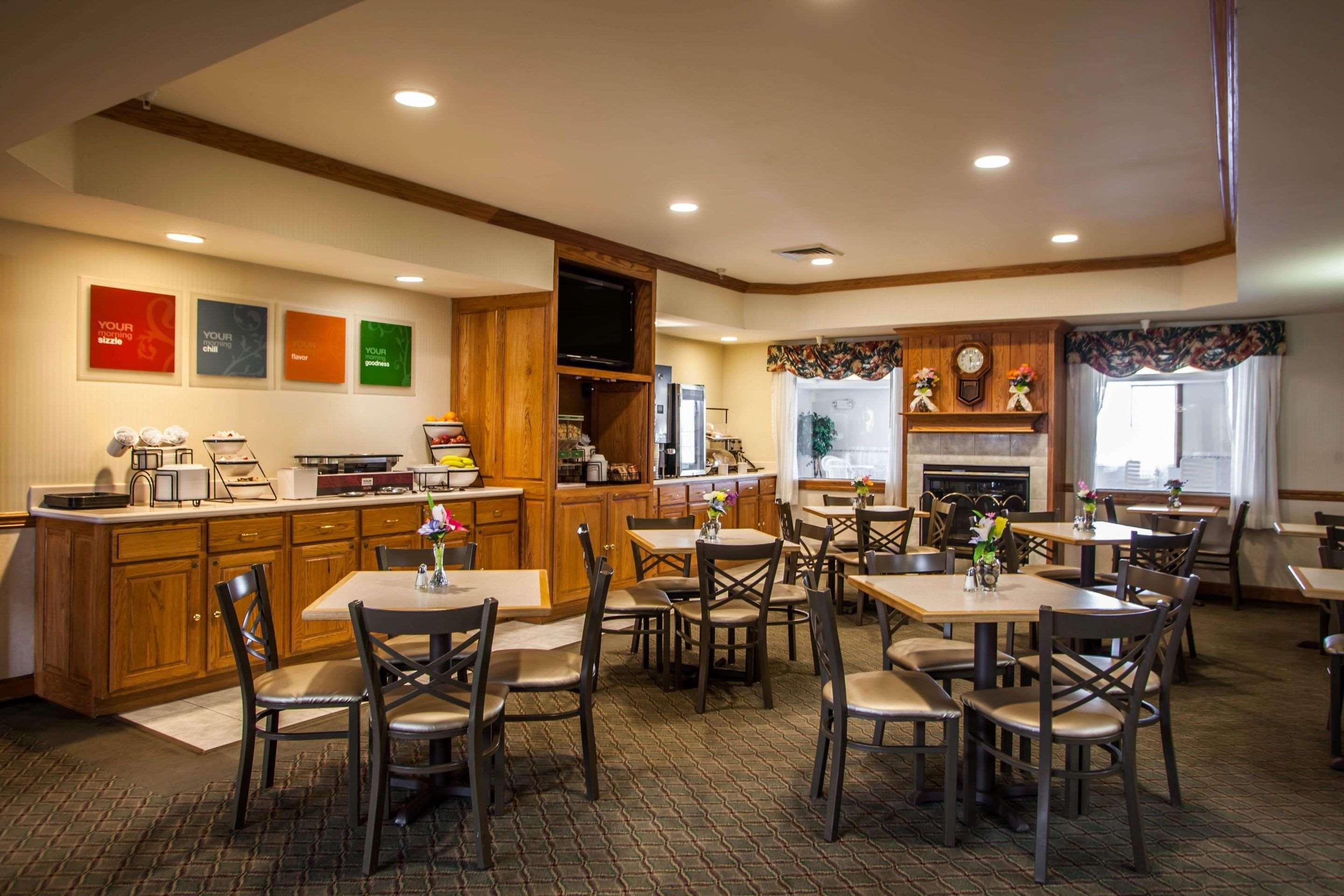 Comfort Inn & Suites Geneva- West Chicago Екстер'єр фото